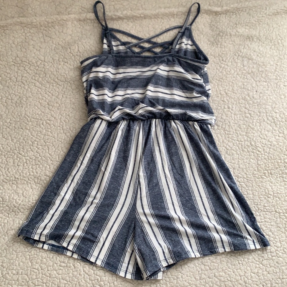 Romper - Picture 3 of 4